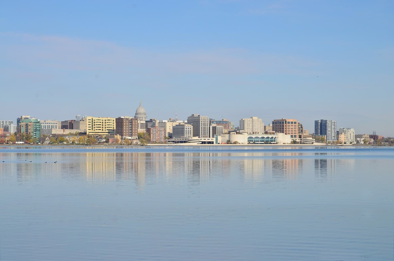 IRONMAN 70.3 Wisconsin: madison skyline with the capitol across lake monona