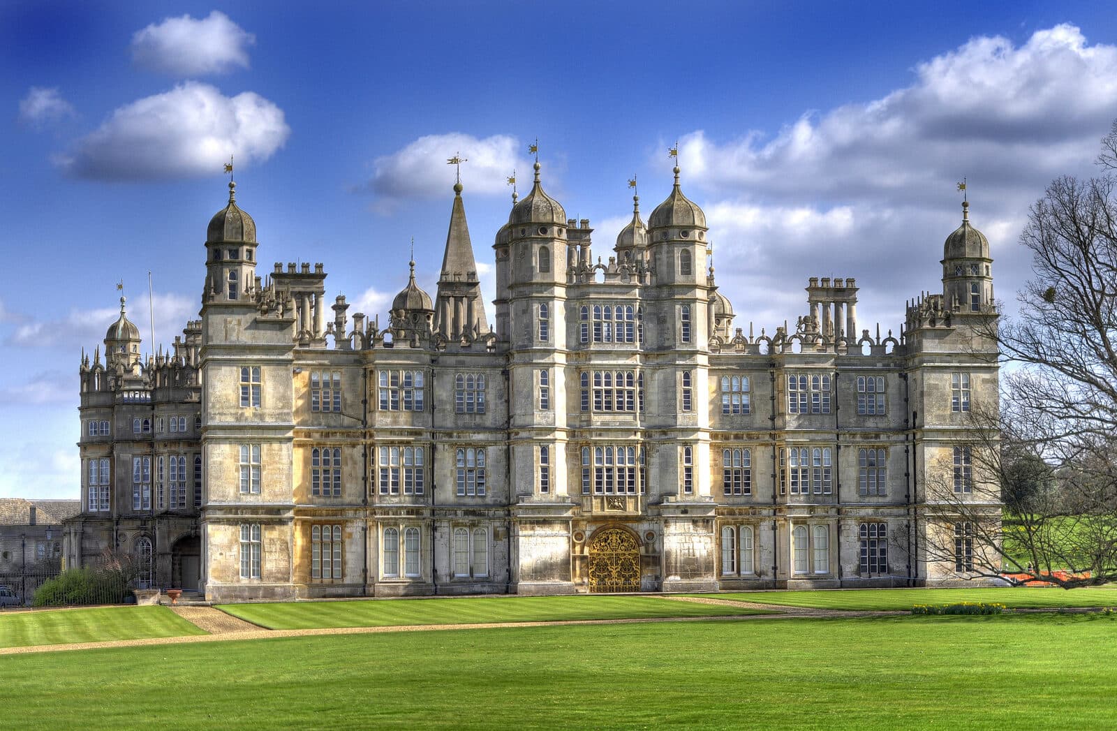 Burghley Multisport Weekend: burghley house, stamford, the house and park setting for the burghley multisport weekend