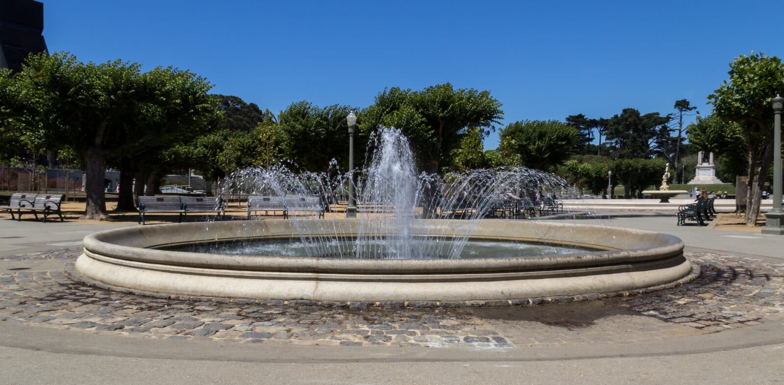 San Francisco Half Marathon: the music concourse fountain in golden gate park, on the san francisco half marathon course.