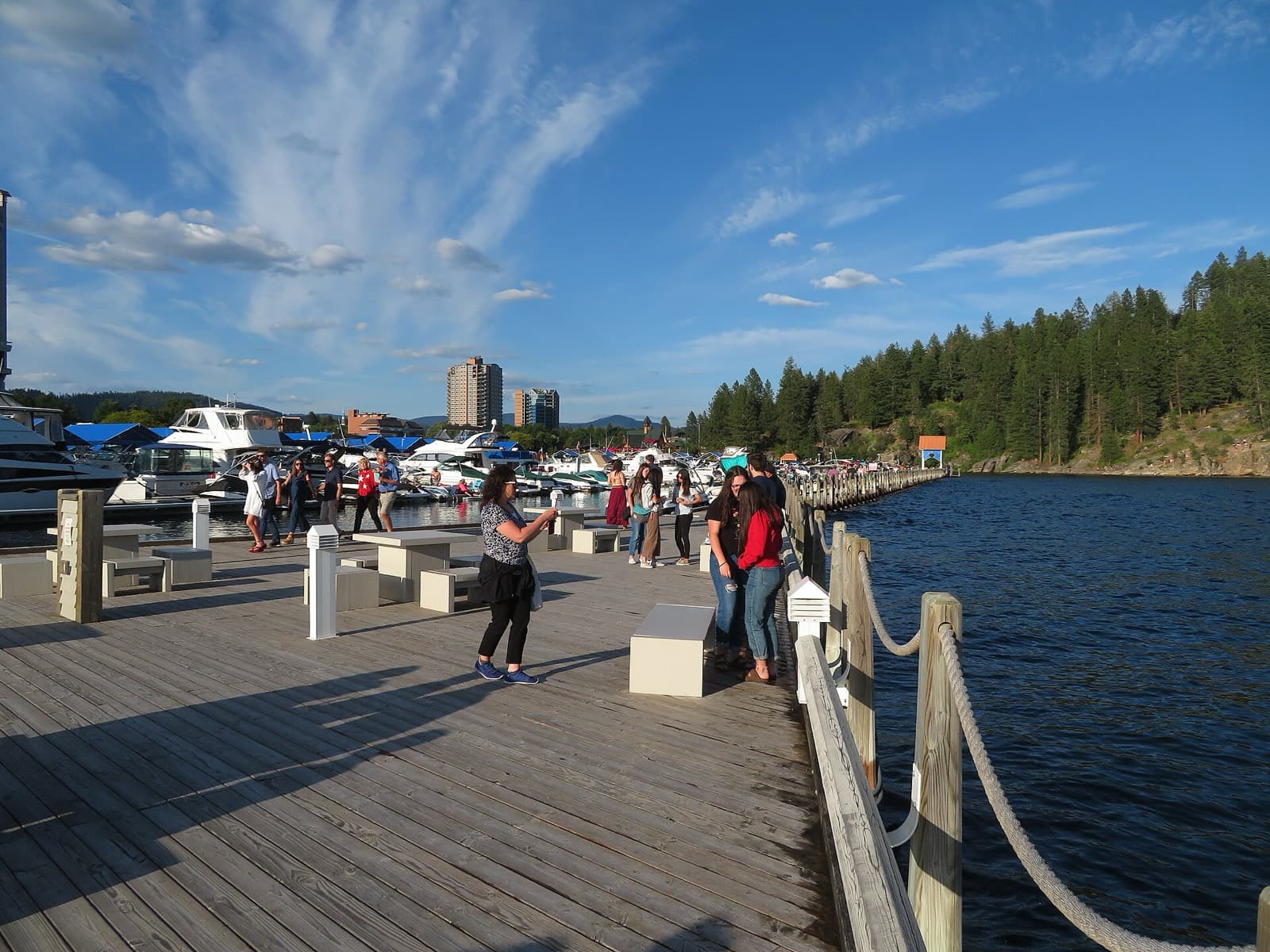 CDA Marathon (Coeur d'Alene Marathon): lake coeur d'alene floating boardwalk beside the course start area