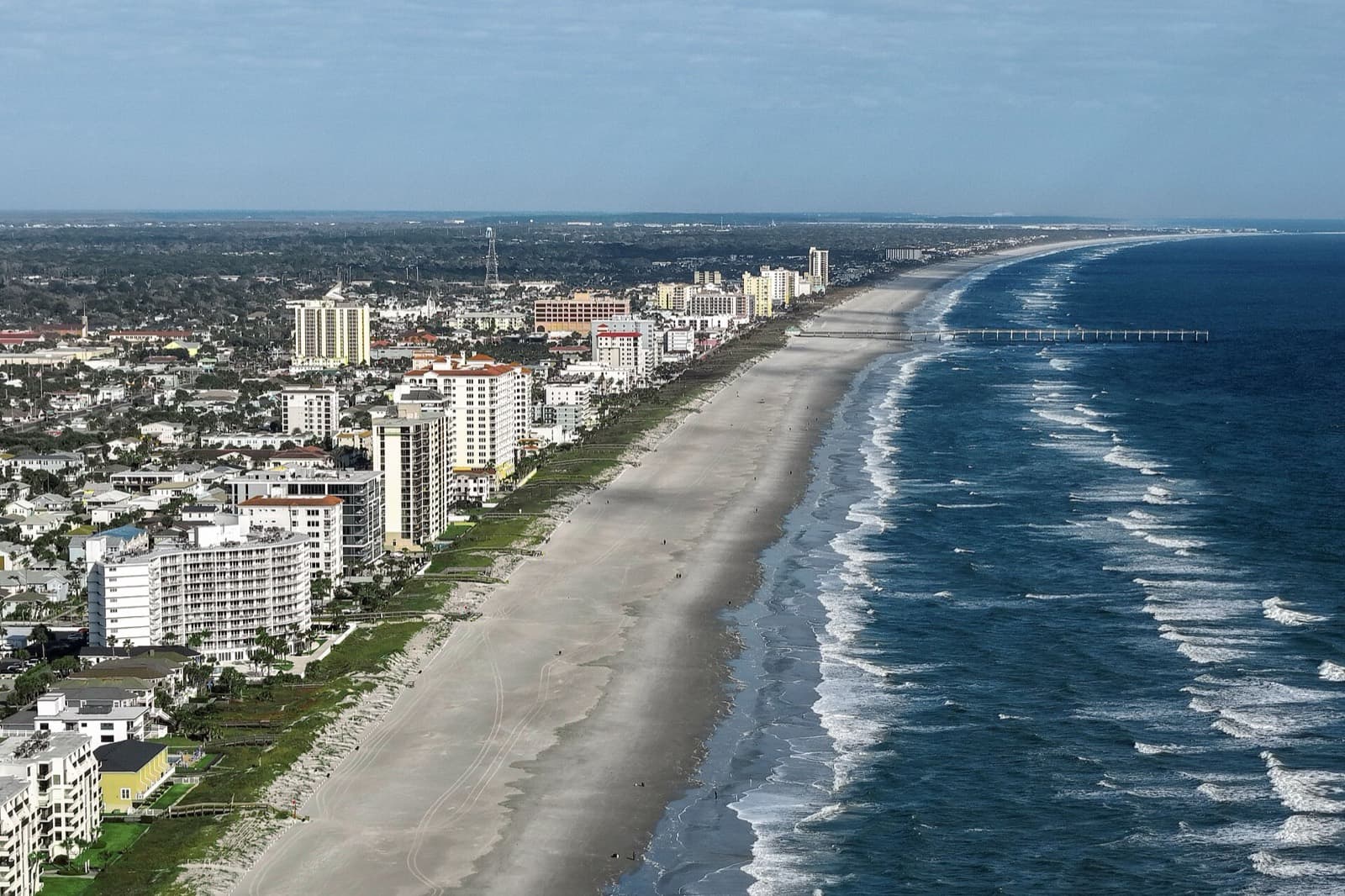 DONNA Marathon: aerial view of jacksonville beach and the pier