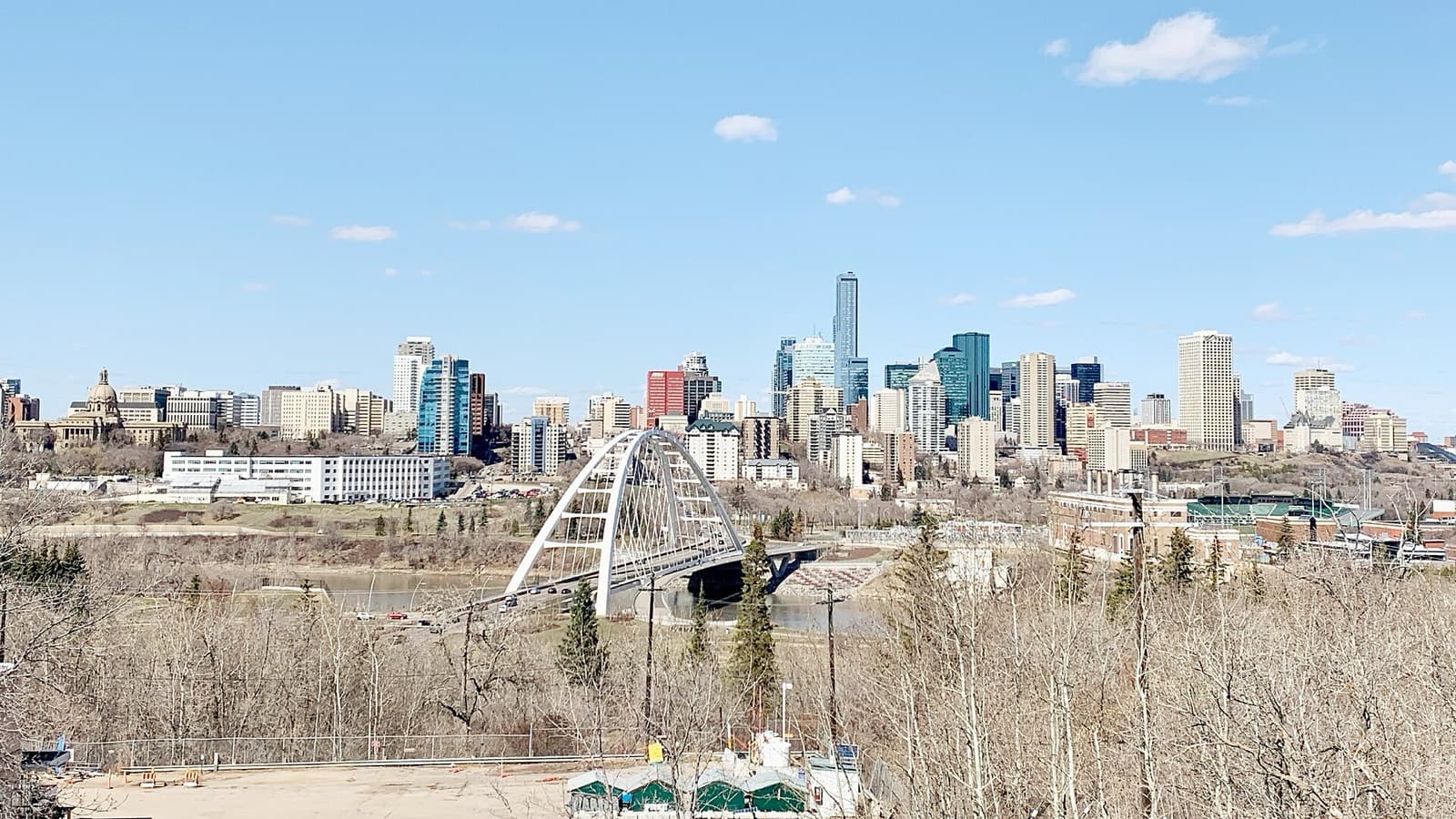 Edmonton Marathon: downtown edmonton skyline and walterdale bridge over the north saskatchewan river valley