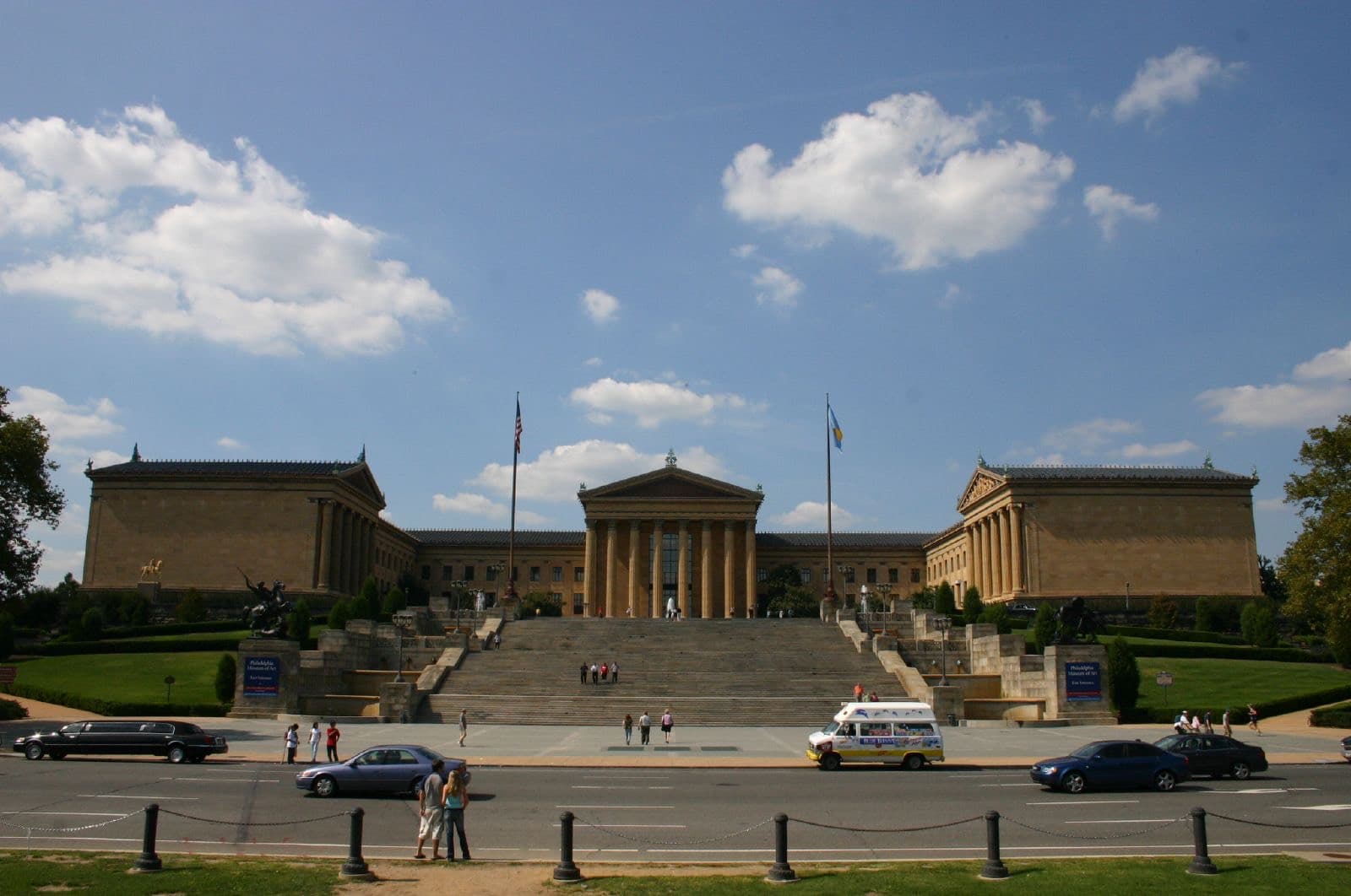 Philadelphia Marathon: philadelphia museum of art, start and finish area