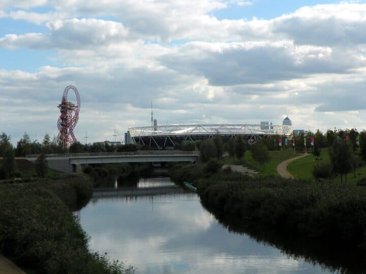 River Lea through Queen Elizabeth Olympic Park, with the London Stadium and ArcelorMittal Orbit