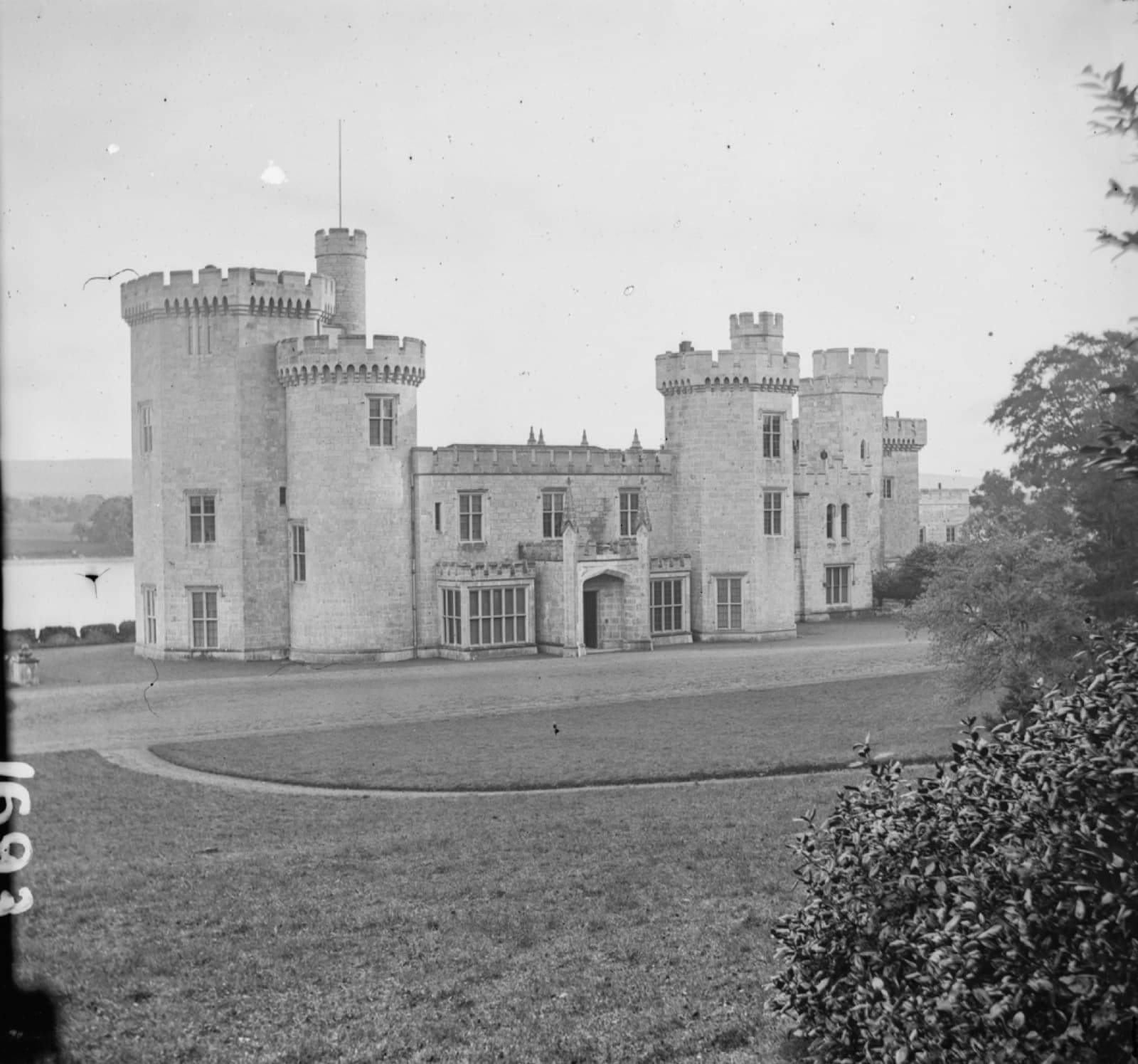 Lough Cutra Castle Triathlon (Castle Series): lough cutra castle beside the lake, archive plate (no free race-day photo found)