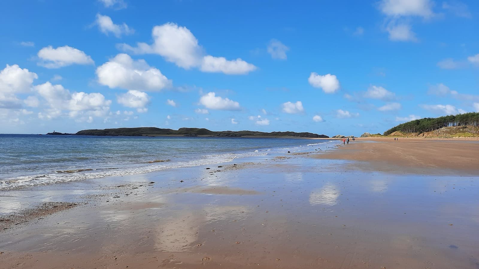 Sandman Triathlon (Superfeet Sandman, Always Aim High): newborough beach and ynys llanddwyn at low tide (swim start and finish area)