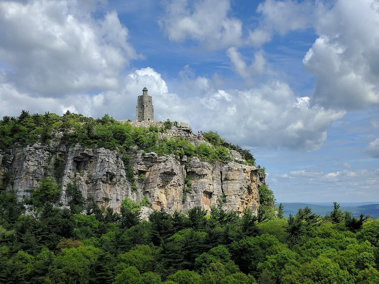 Survival of the Shawangunks (SOS): sky top tower above the cliffs at mohonk, the sos finish