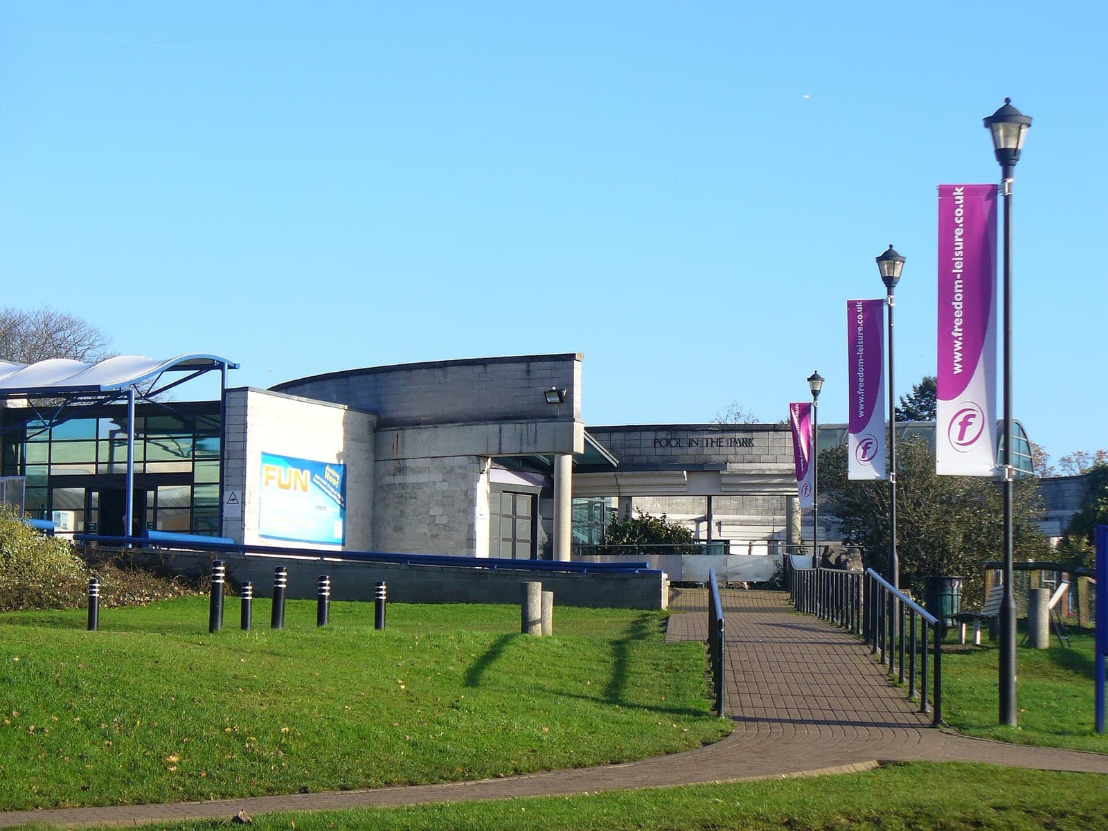 Woking Autumn Triathlon: pool in the park, woking leisure centre (swim and finish venue)