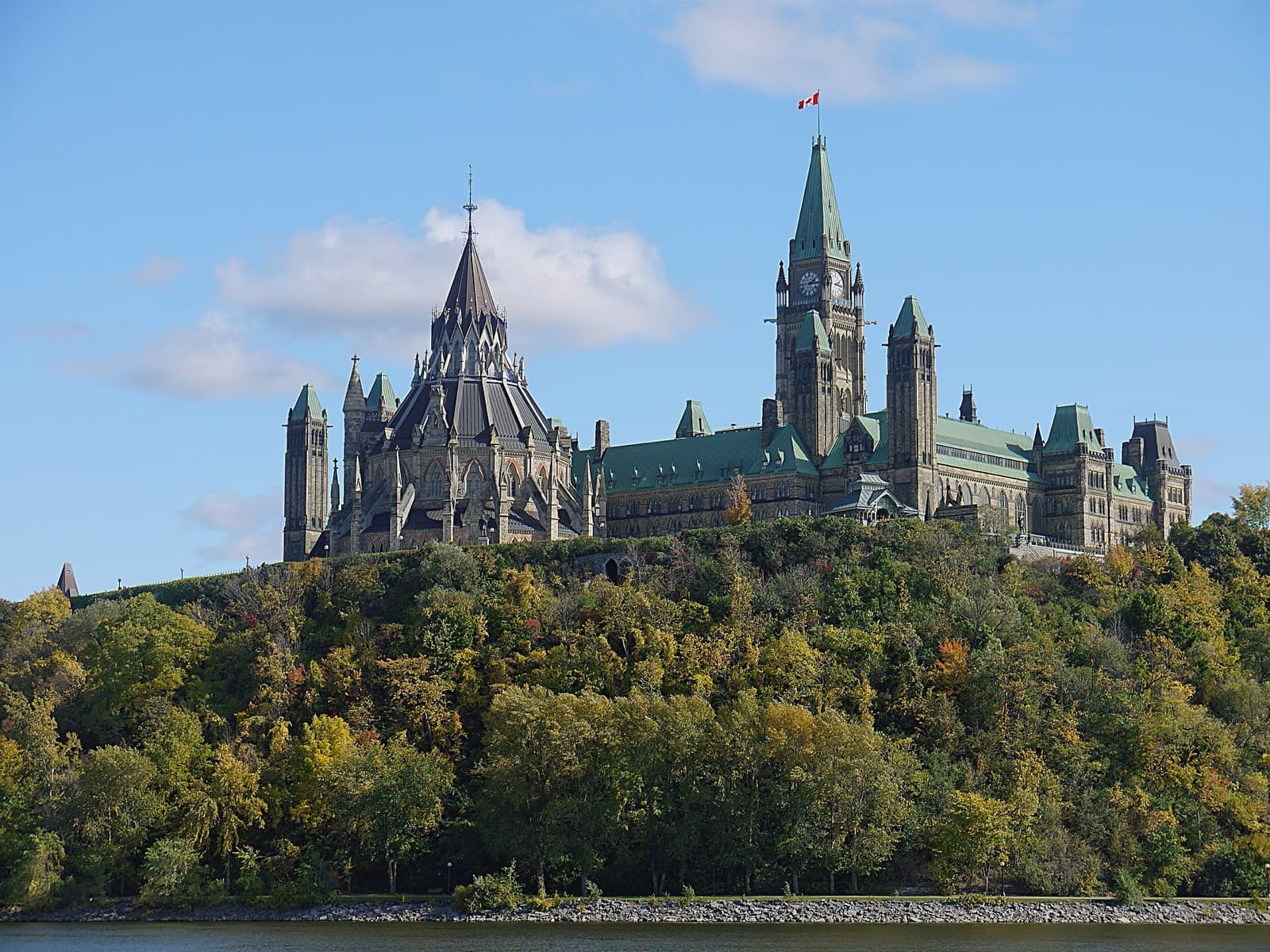 IRONMAN Canada-Ottawa: parliament hill from the ottawa river