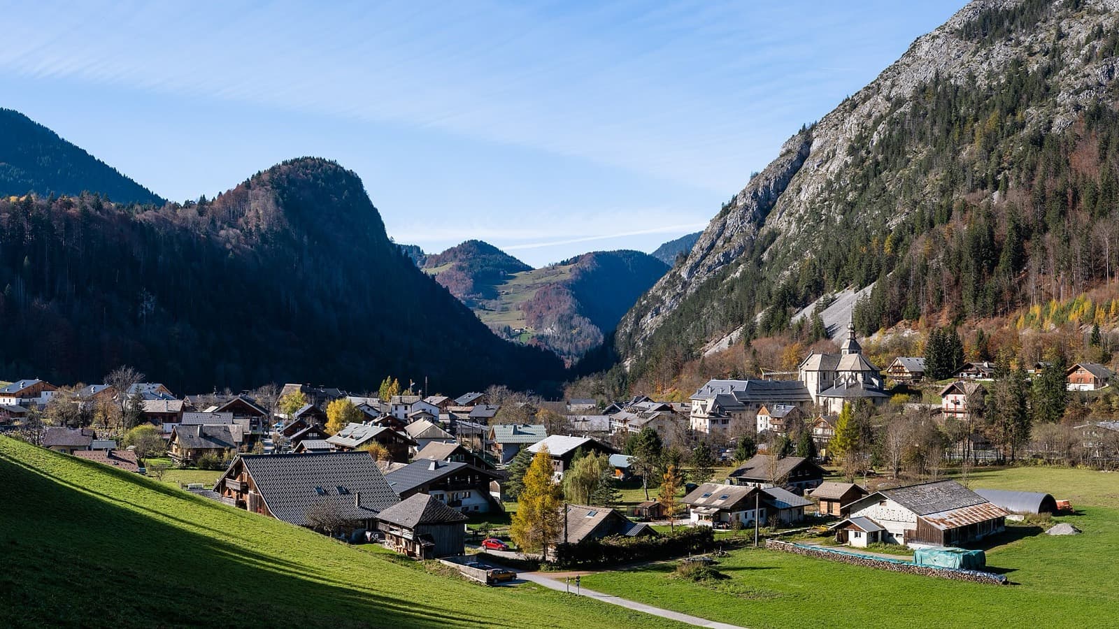 Triathlon d'Evian (Le-Man full): abondance village in the chablais alps above evian (bike-course valley)