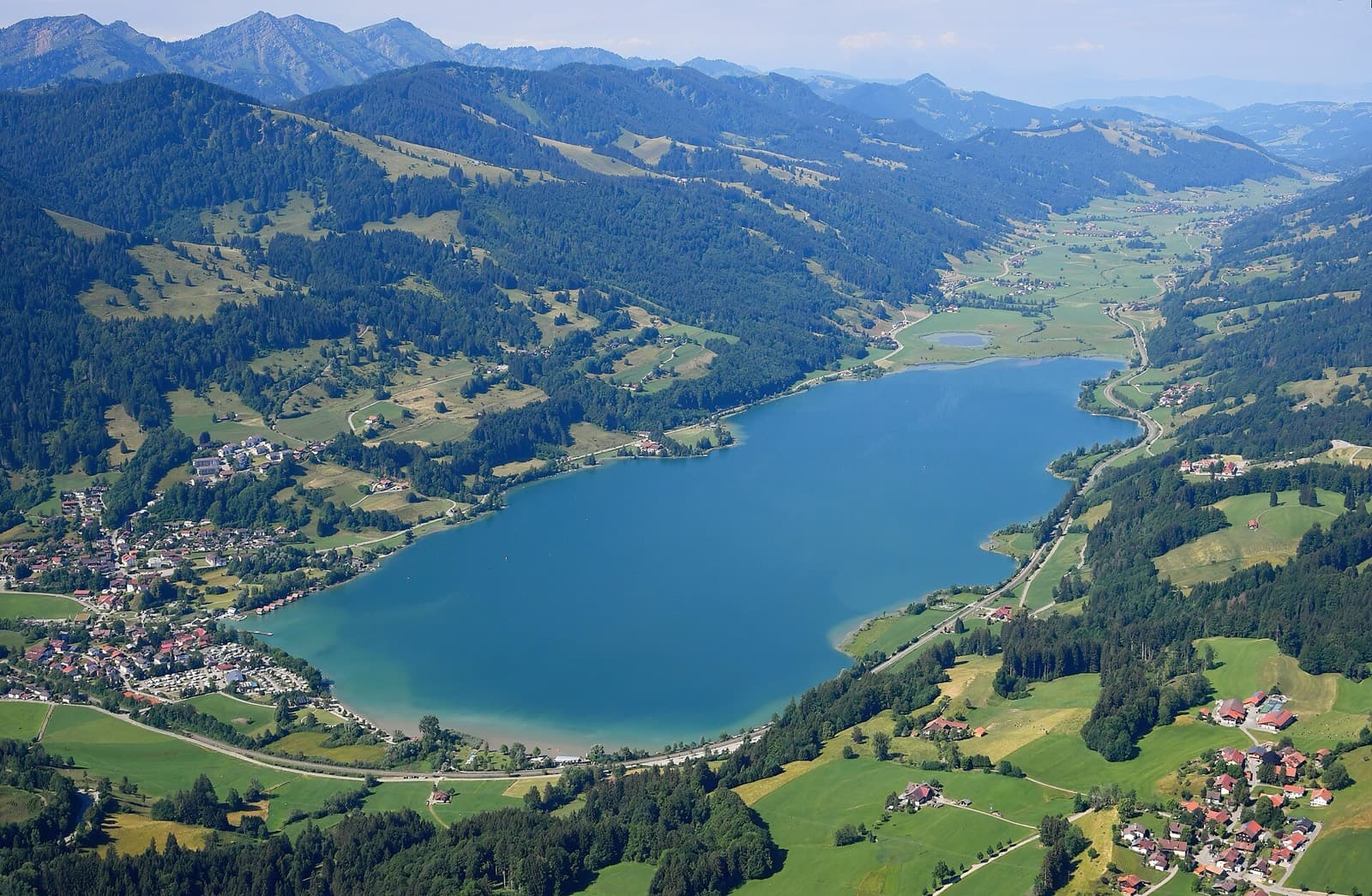 Allgaeu Triathlon (Mitteldistanz): grosser alpsee and the allgaeu alps, swim venue