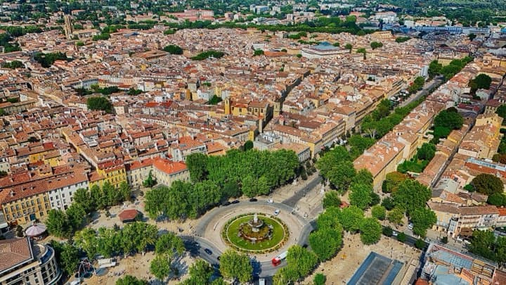 Race photo: IRONMAN 70.3 Aix-en-Provence (Pays d'Aix)