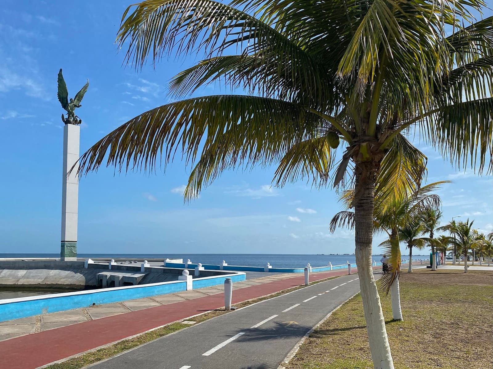 IRONMAN 70.3 Campeche: campeche malecon seafront promenade (run course area)