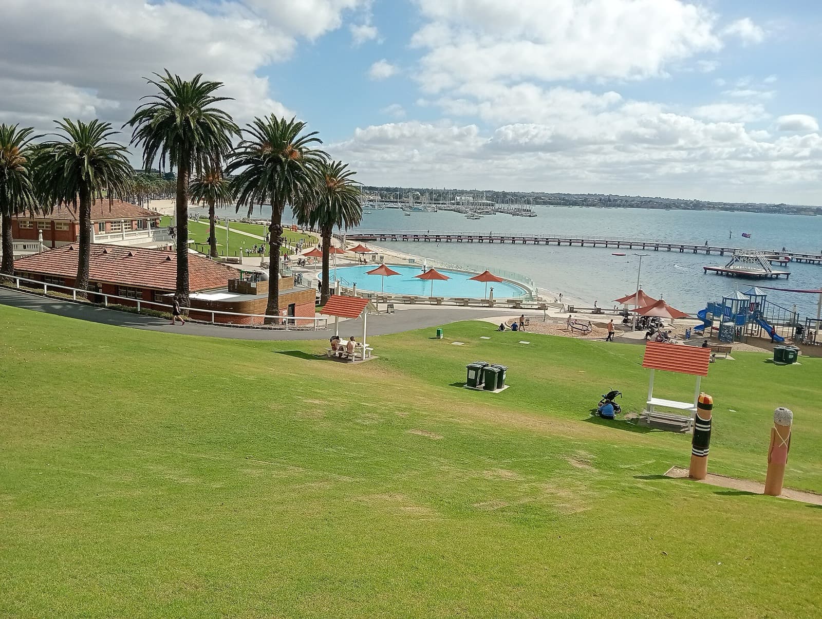 IRONMAN 70.3 Geelong: eastern beach, pier and corio bay swim venue