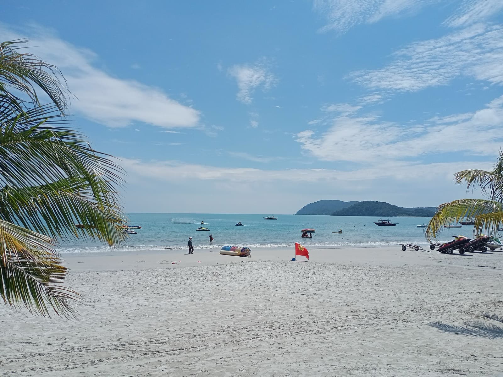 IRONMAN 70.3 Langkawi: pantai cenang beach