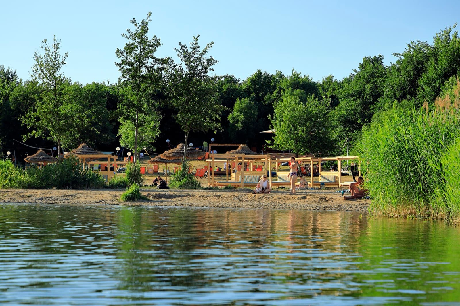 IRONMAN 70.3 Leipzig: cospudener see north beach (swim start venue)