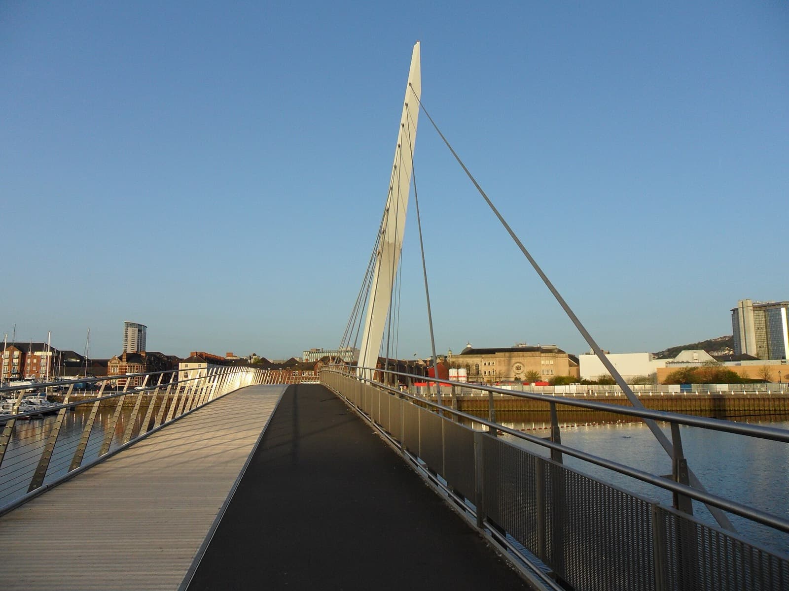 IRONMAN 70.3 Swansea: swansea sail bridge and marina, a run-course crowd hotspot