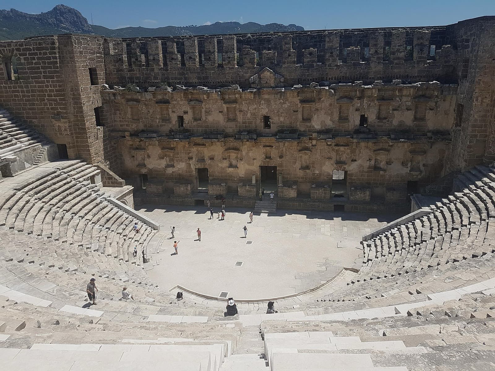 IRONMAN 70.3 Turkiye: aspendos roman theatre near belek/serik