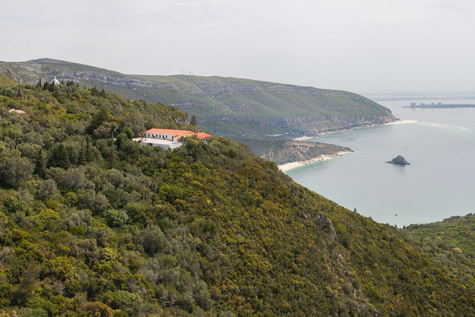 Lidl Setubal Triathlon (Half): arrabida natural park coast, on the bike course