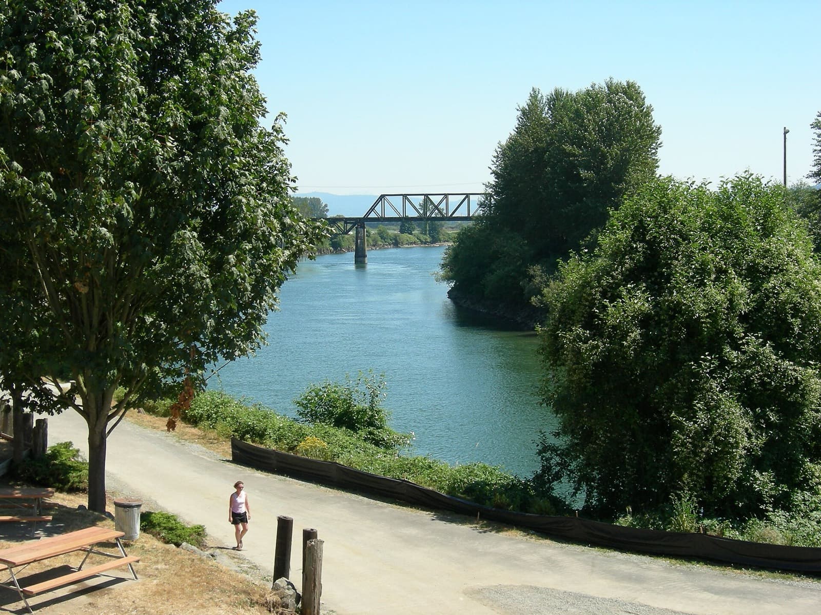 Snohomish River Run Marathon: snohomish river and trail seen from downtown snohomish