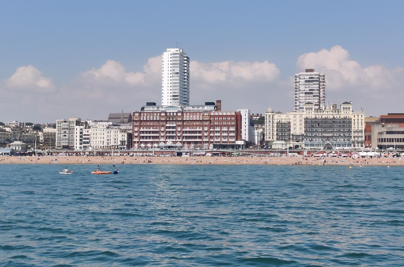 Brighton & Hove Triathlon (Brighton Triathlon): brighton seafront and beach seen from the sea
