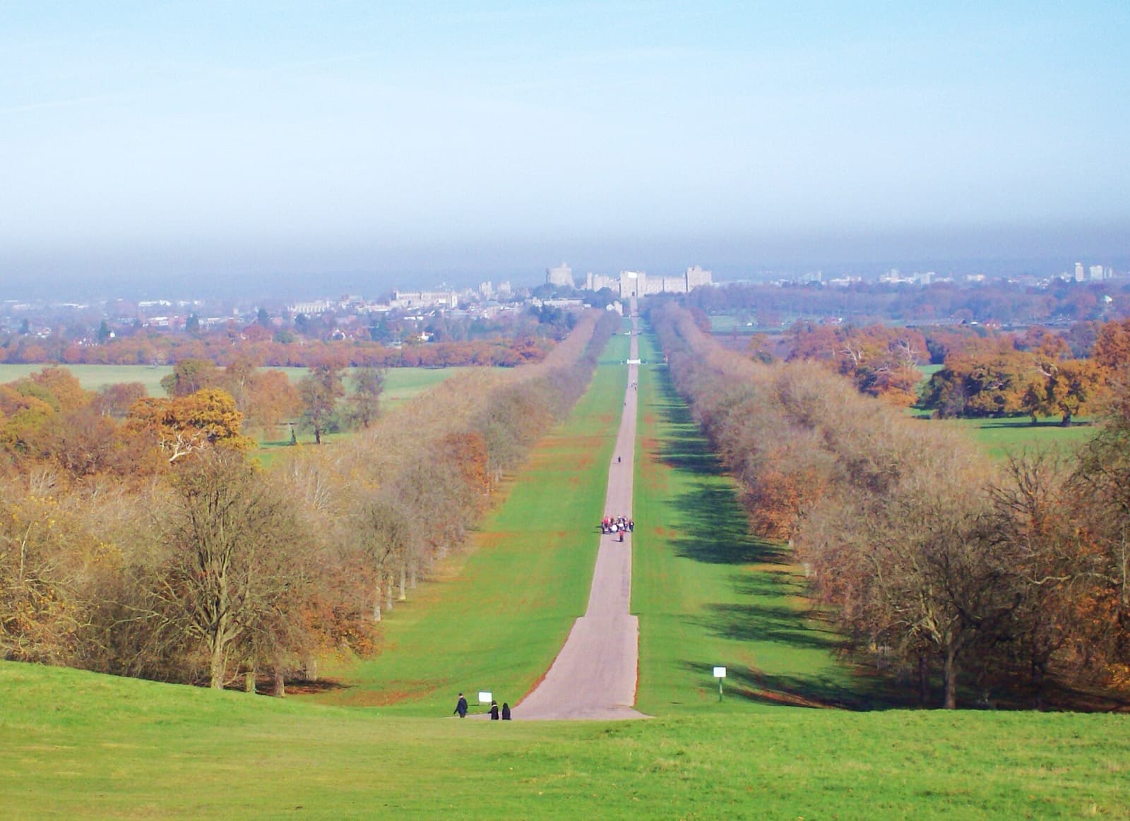 Royal Windsor Triathlon: long walk toward windsor castle (run and finish venue)