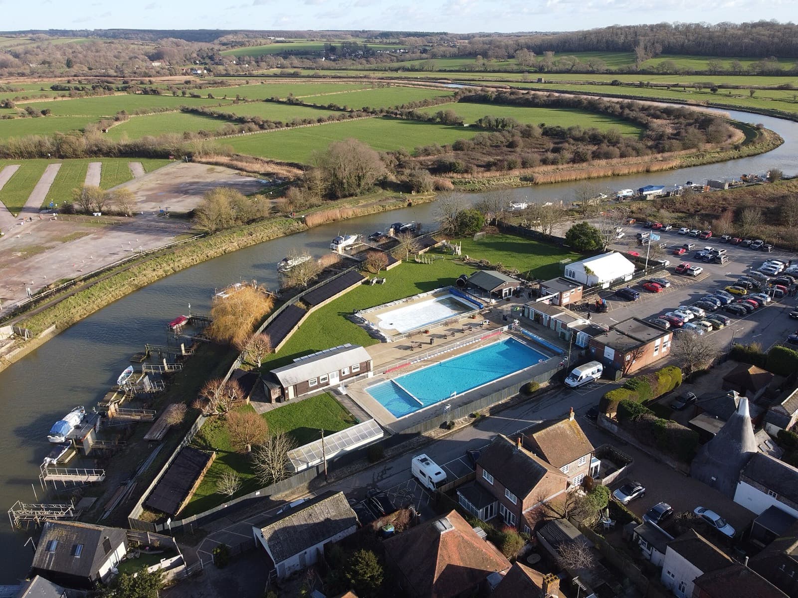 Arundel Lido Triathlon: arundel lido and river arun, aerial
