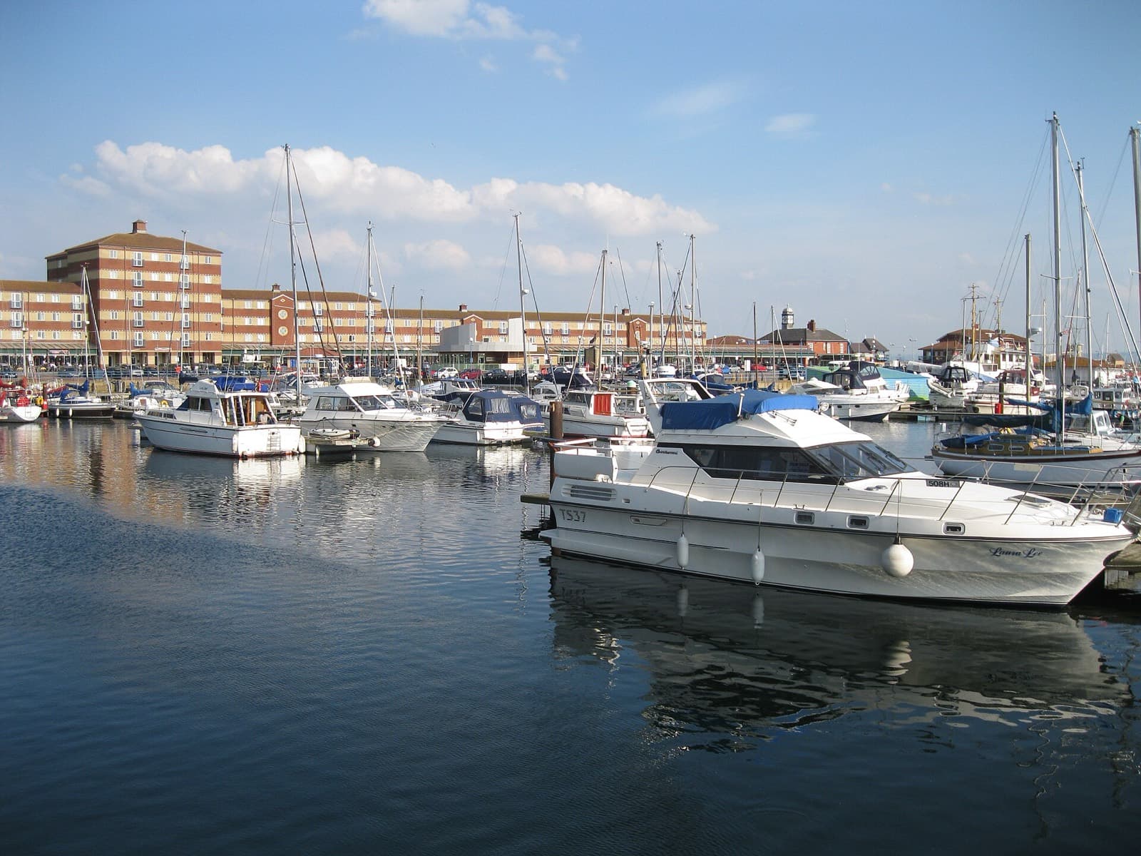 Big Lime Triathlons Hartlepool Marina: hartlepool marina with moored boats and waterfront apartments