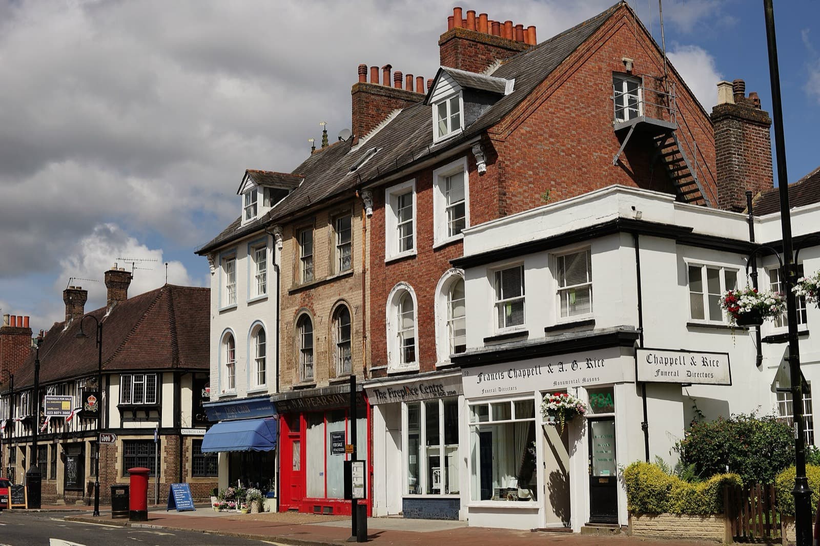East Grinstead Triathlon: east grinstead high street