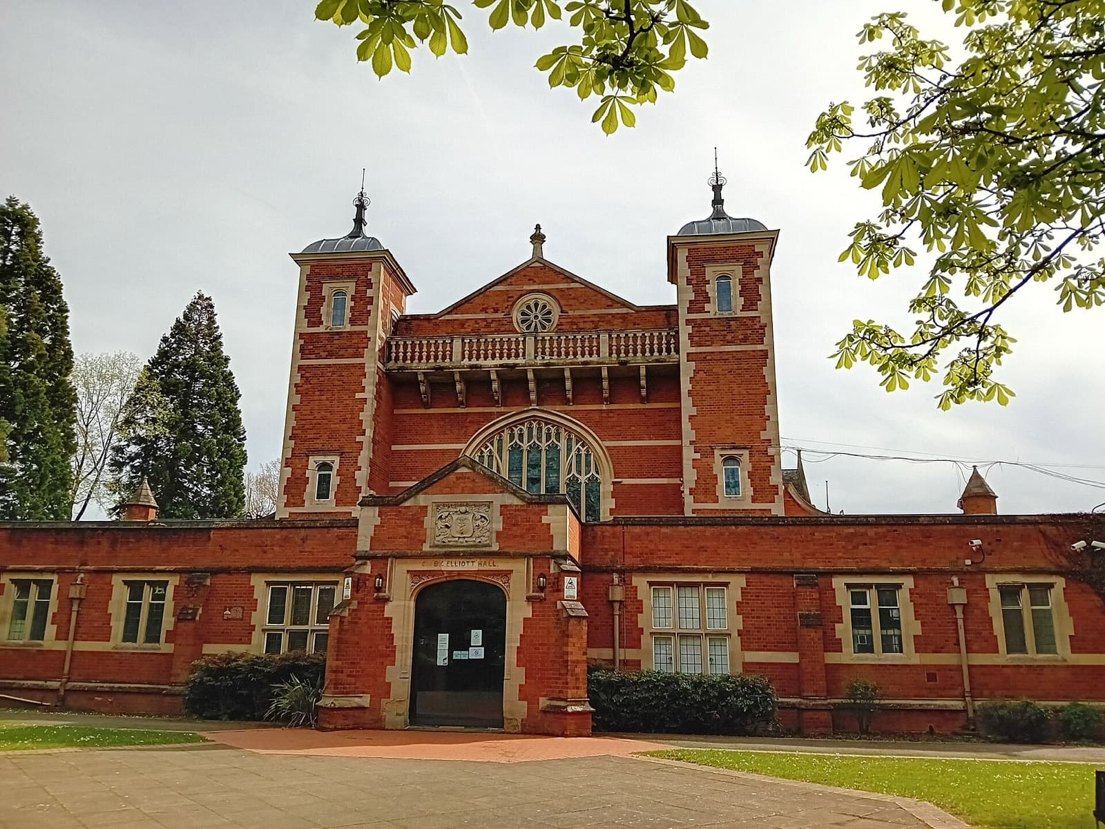 Hatch End-Harrow Triathlon: b g elliott hall at harrow arts centre, the race venue